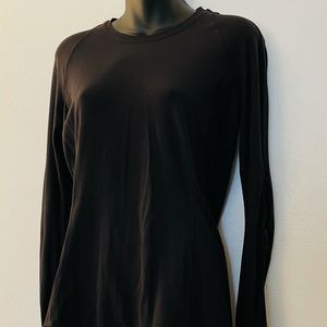 Lululemon long sleeve run top